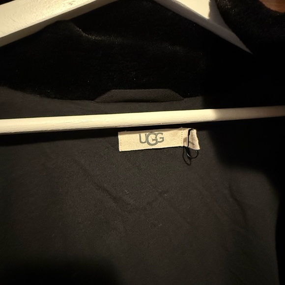 UGG LAKEN SHERPA JACKET WOMEN BLACK Size Small - Picture 8 of 11